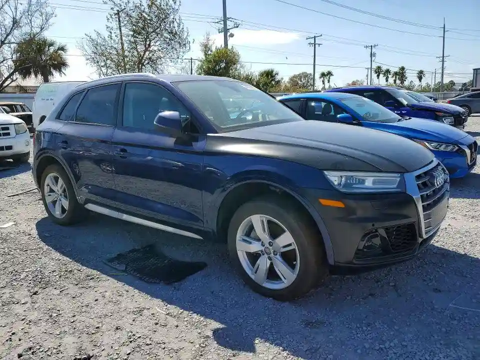 WA1ANAFY5J2001458 2018 AUDI Q5-3