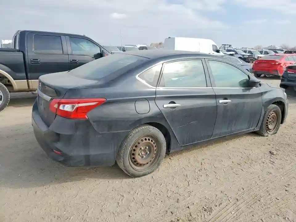 3N1AB7AP1JY252546 2018 NISSAN SENTRA-2