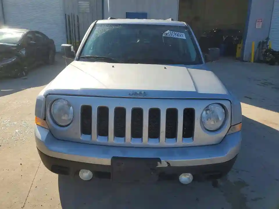 1J4NT1GB8BD119656 2011 JEEP PATRIOT-4