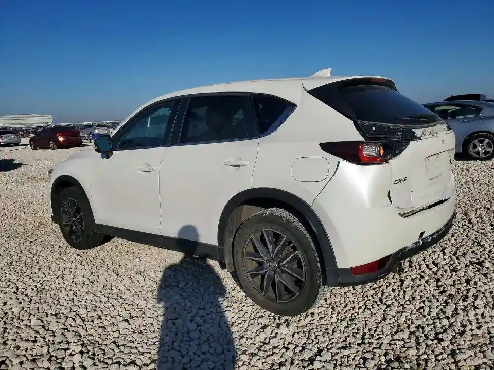 JM3KFACM3J0308820 2018 MAZDA CX-5-1