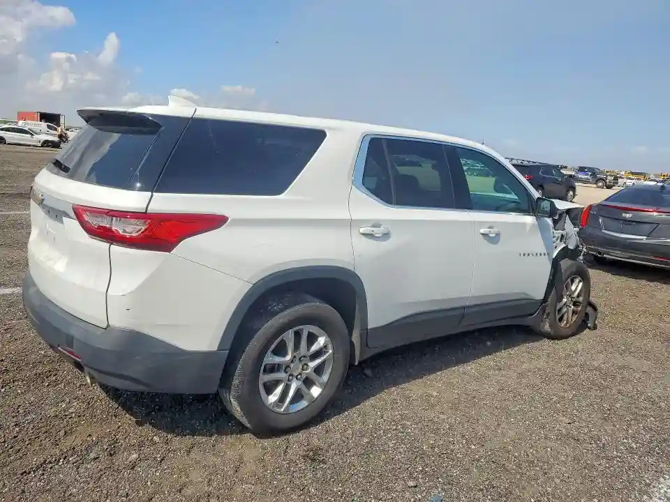 1GNERFKW4JJ107636 2018 CHEVROLET TRAVERSE-2