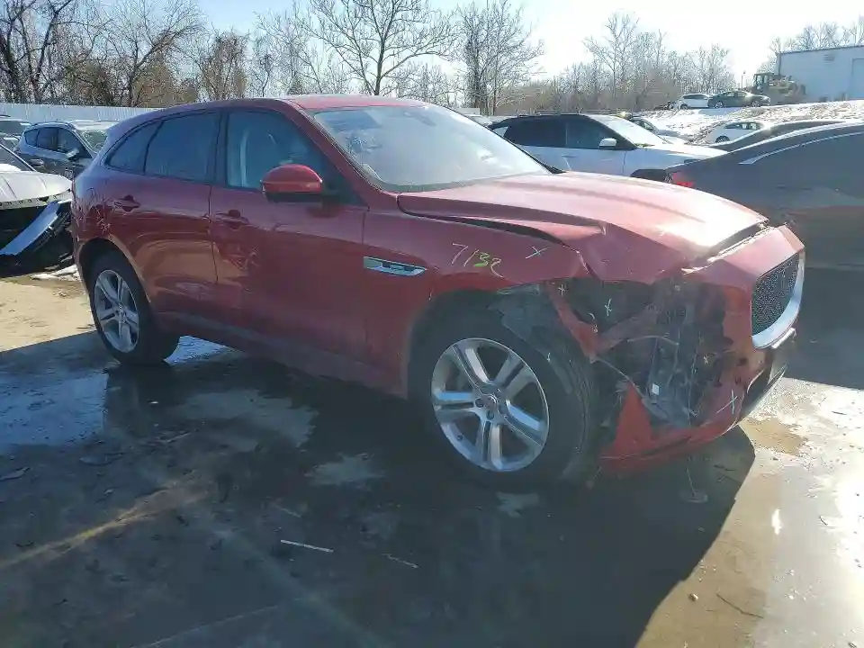 SADCL2BVXHA093306 2017 JAGUAR F-PACE-3