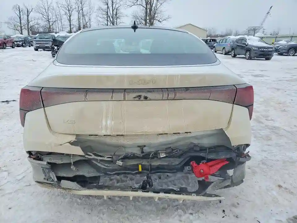 KNAG34J75S5331300 2025 KIA K5-5
