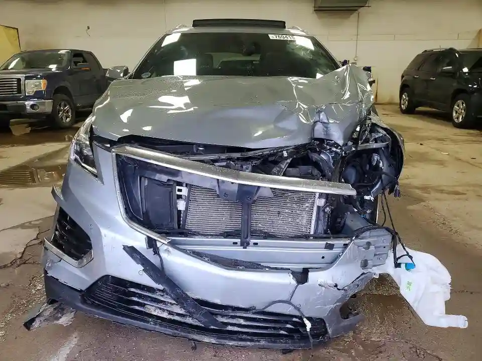 1GYKNDRSXPZ158044 2023 CADILLAC XT5-4