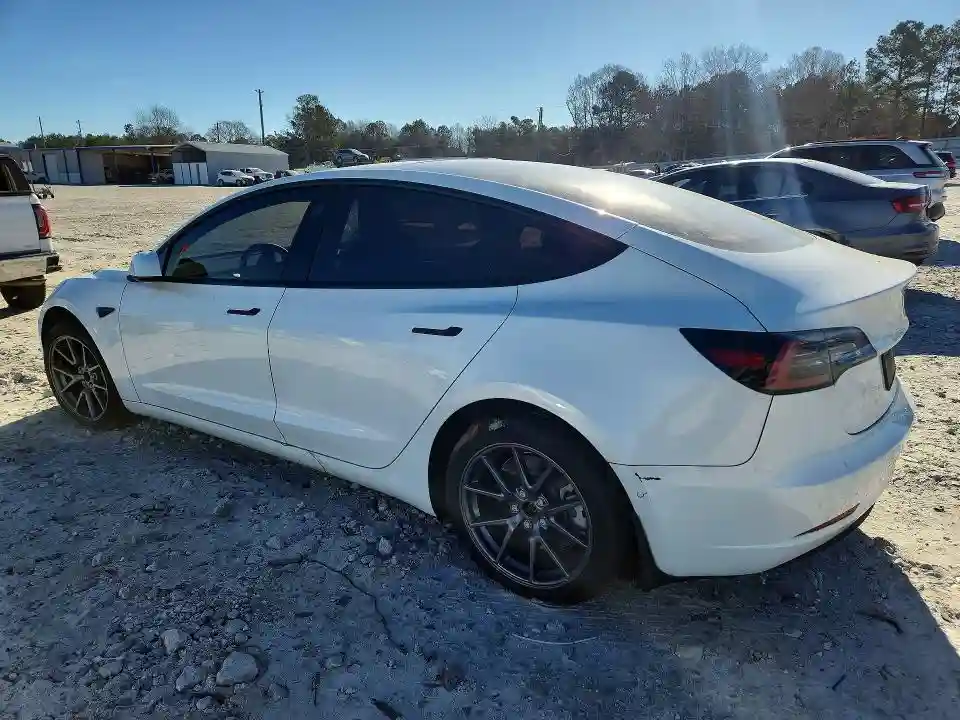 5YJ3E1EA0NF311183 2022 TESLA MODEL 3-1