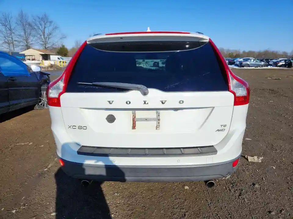 YV4992DZ6A2062670 2010 VOLVO XC60-5