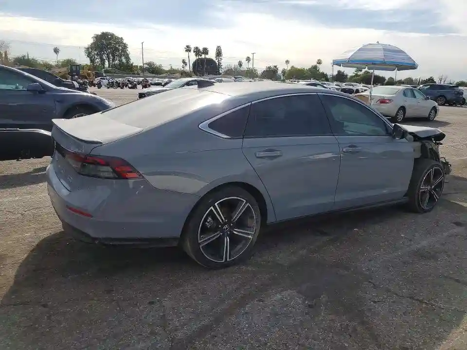 1HGCY2F53RA094646 2024 HONDA ACCORD-2