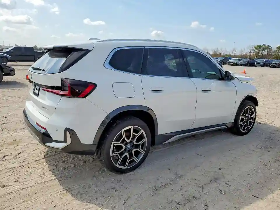 WBX73EF05S5156540 2025 BMW X1-2