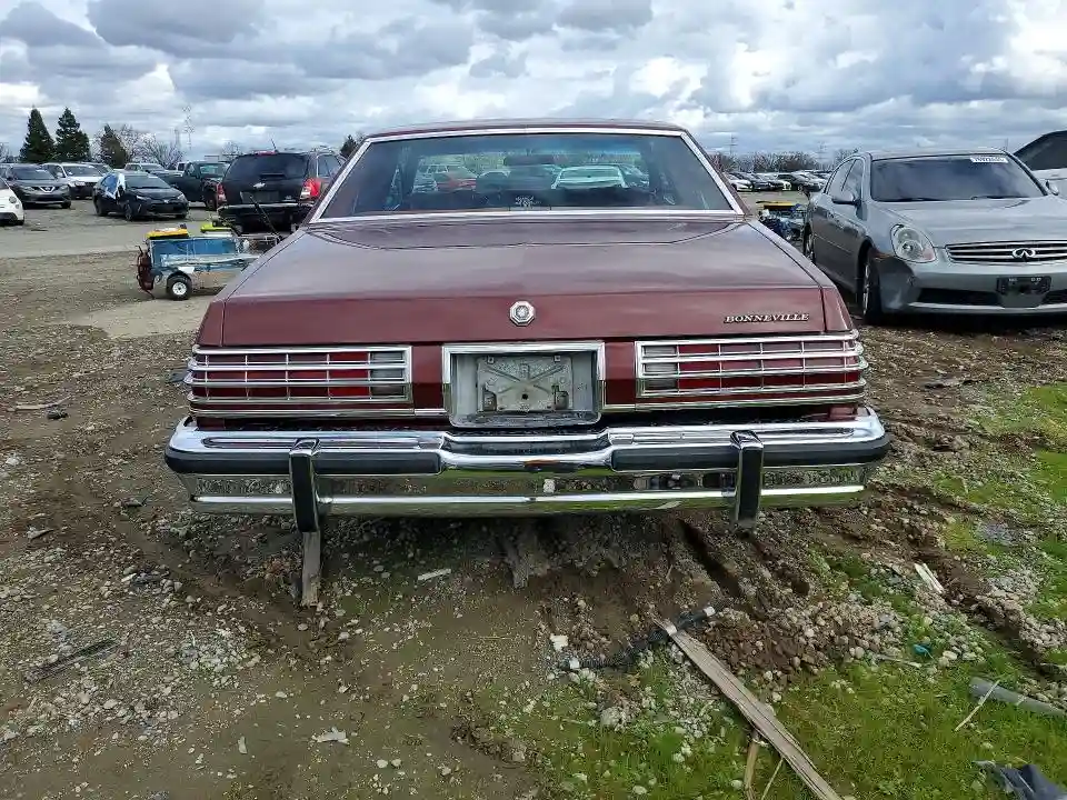 2Q37Z7X137369 1977 PONTIAC BONNEVILLE-5