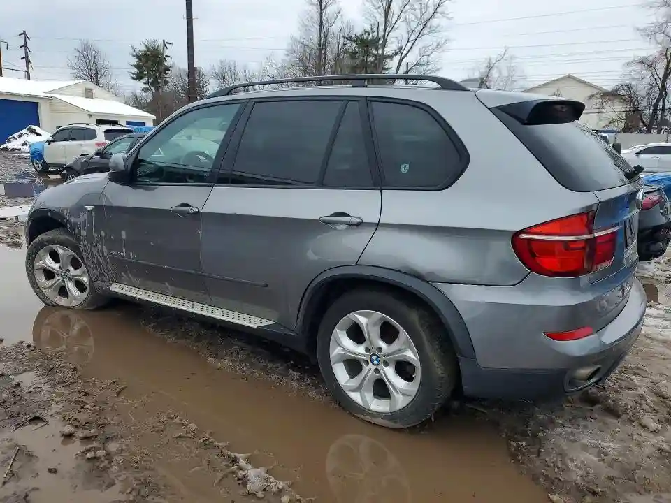 5UXZV4C53CL761100 2012 BMW X5-1