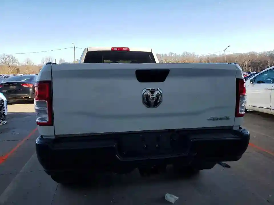 3C6UR5HL2KG548431 2019 RAM 2500-5