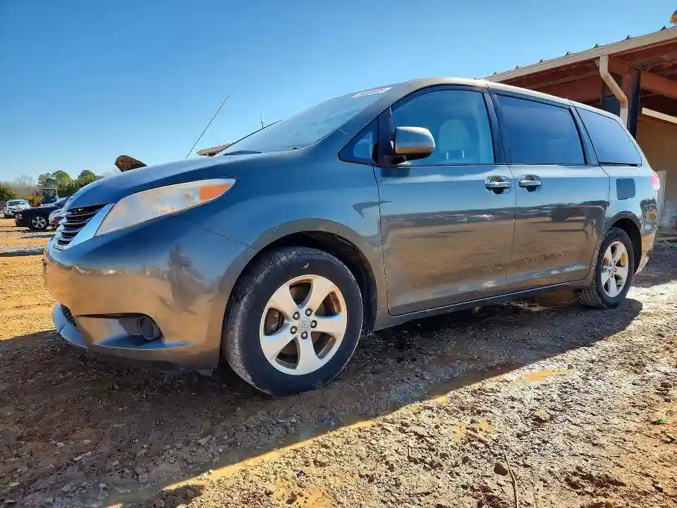 5TDKA3DC2CS015032 2012 TOYOTA SIENNA-0