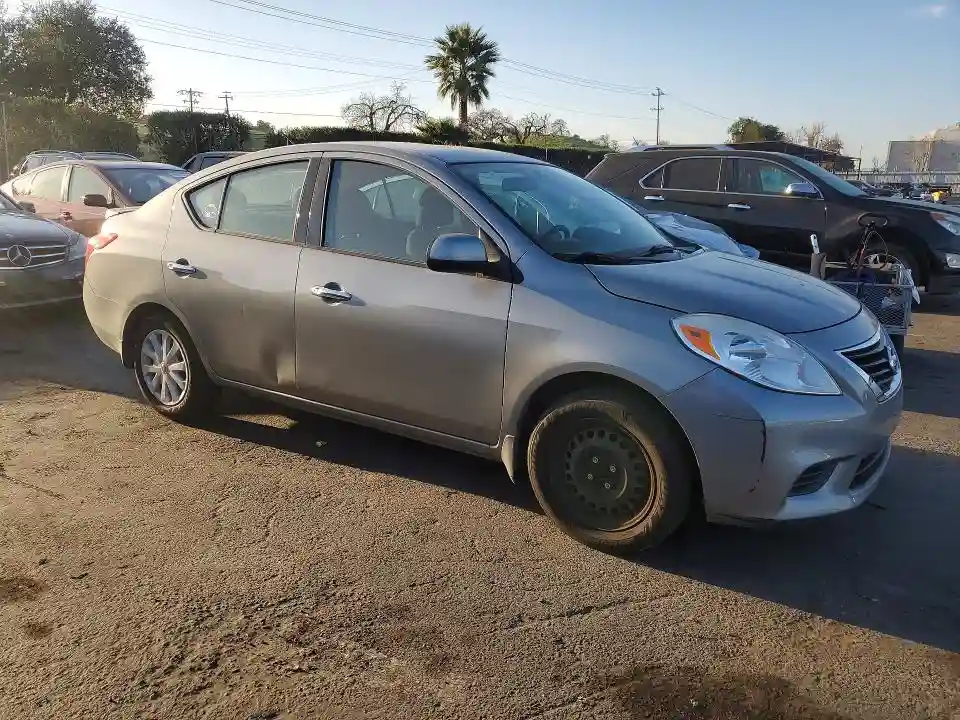 3N1CN7AP1EL863101 2014 NISSAN VERSA-3