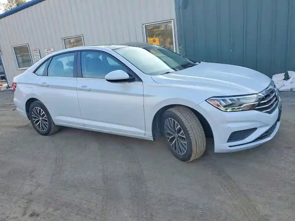 3VWC57BU9KM015732 2019 VOLKSWAGEN JETTA-3