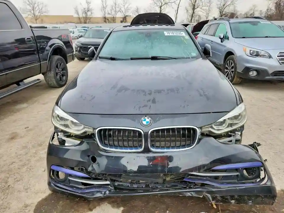 WBA8D9C56JEM32144 2018 BMW 3 SERIES-4