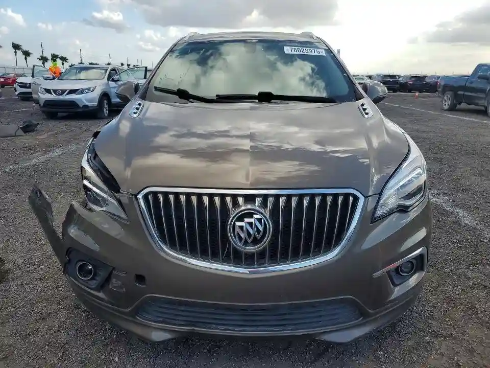 LRBFX1SA8JD007918 2018 BUICK ENVISION-4