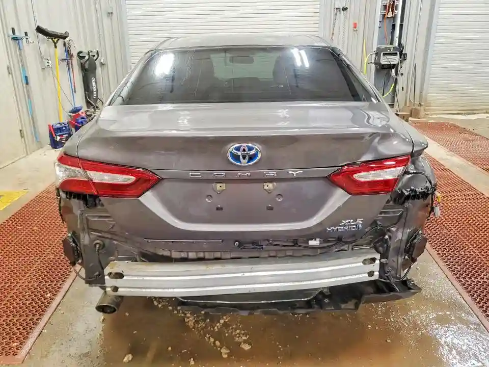 4T1B21HK6JU007622 2018 TOYOTA CAMRY-5