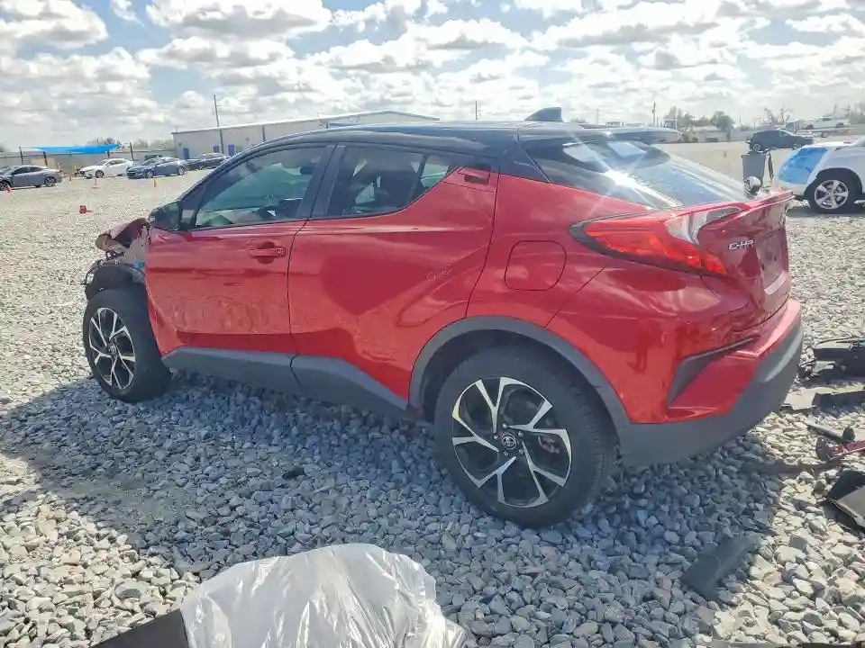 NMTKHMBX9LR107387 2020 TOYOTA C-HR-1
