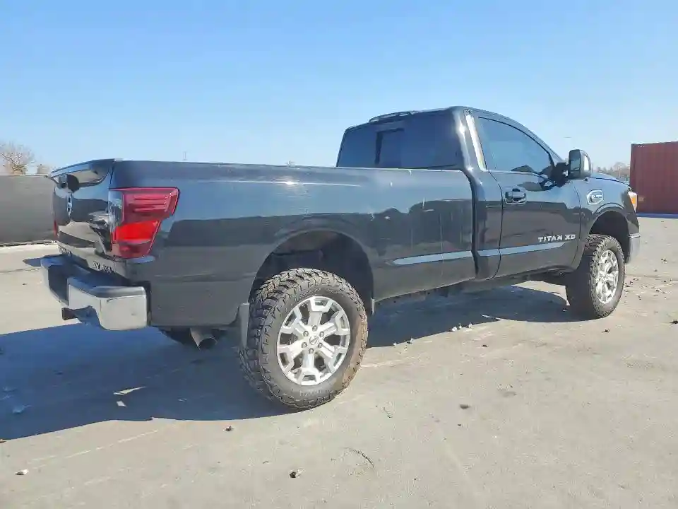 1N6BA1RP1HN512664 2017 NISSAN TITAN-2