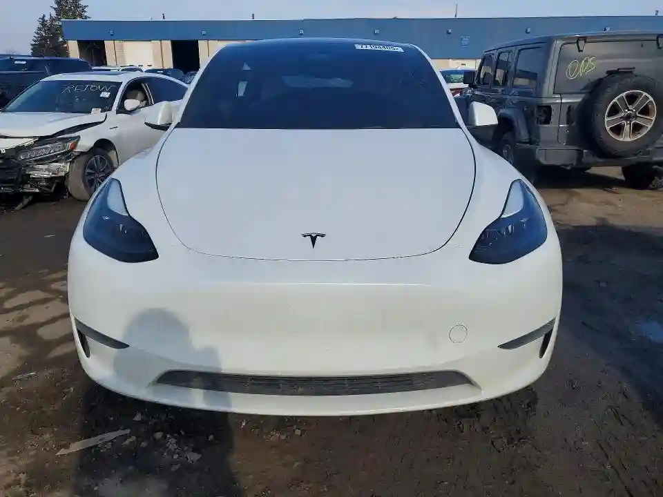 7SAYGDEF7PF936795 2023 TESLA MODEL Y-4