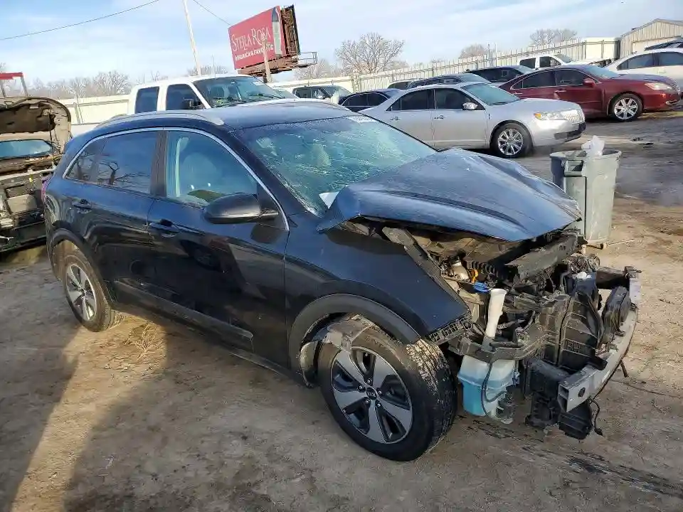 KNDCB3LC7H5080894 2017 KIA NIRO-3