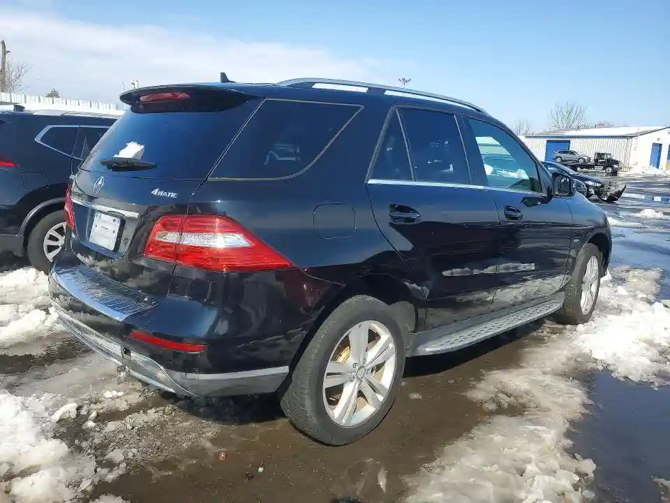 4JGDA5HB5CA022202 2012 MERCEDES BENZ M-CLASS-2