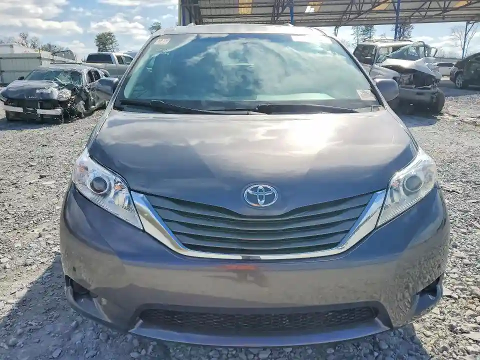 5TDYK3DC8DS331429 2013 TOYOTA ALL MODELS-4