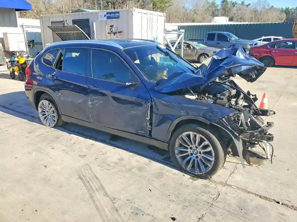 WBAVL1C53DVR83322 2013 BMW X1-3