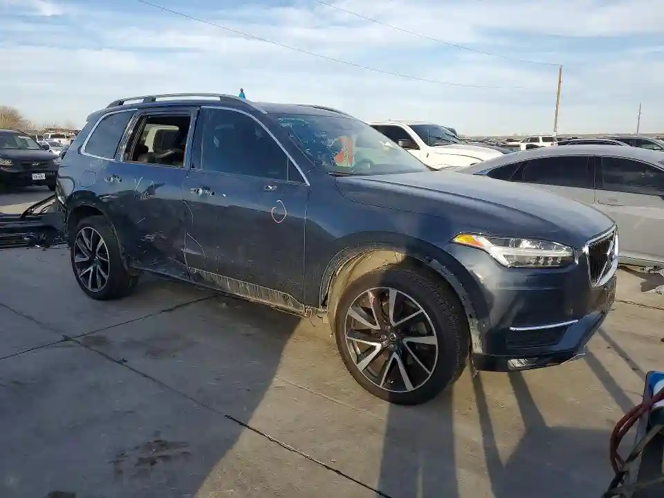 YV4A22PK2J1334315 2018 VOLVO XC90-3