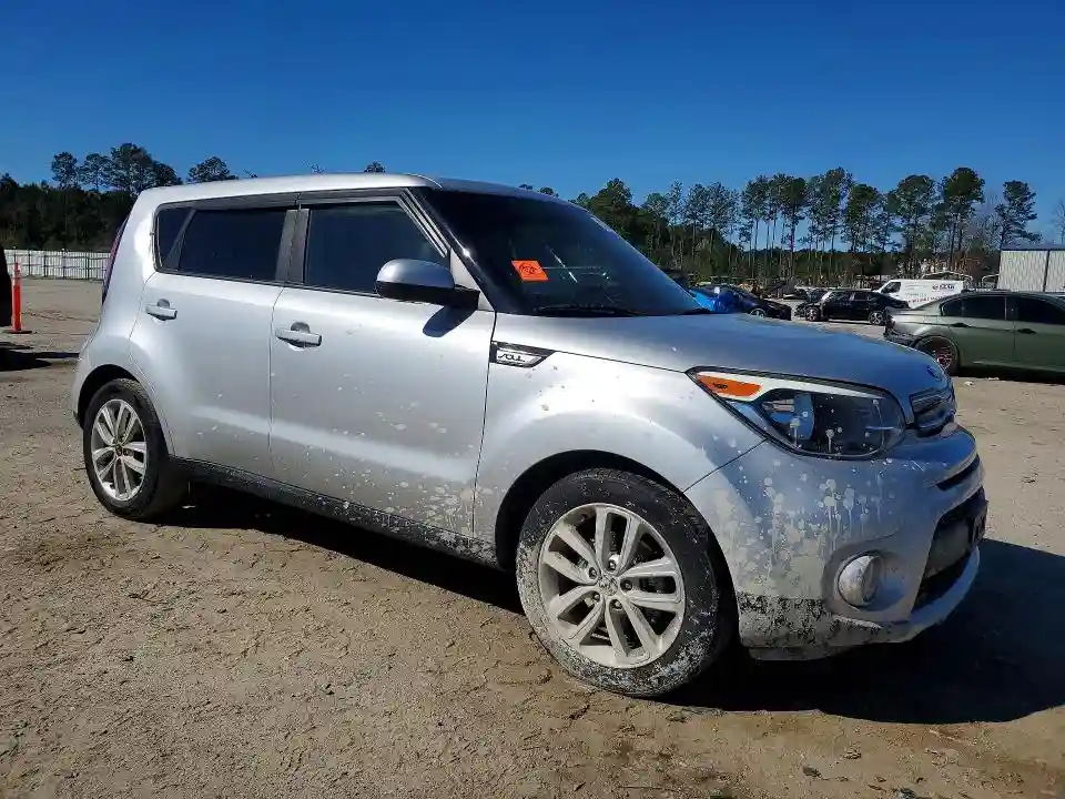 KNDJP3A58J7606912 2018 KIA SOUL-3