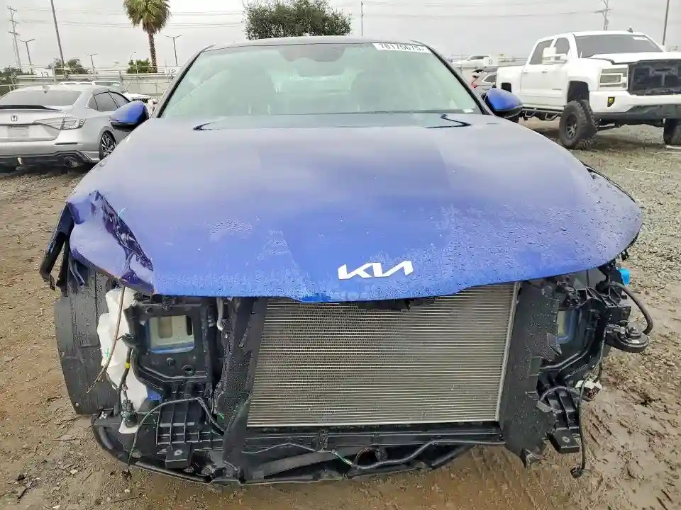 KNAG34J79S5276625 2025 KIA K5-4