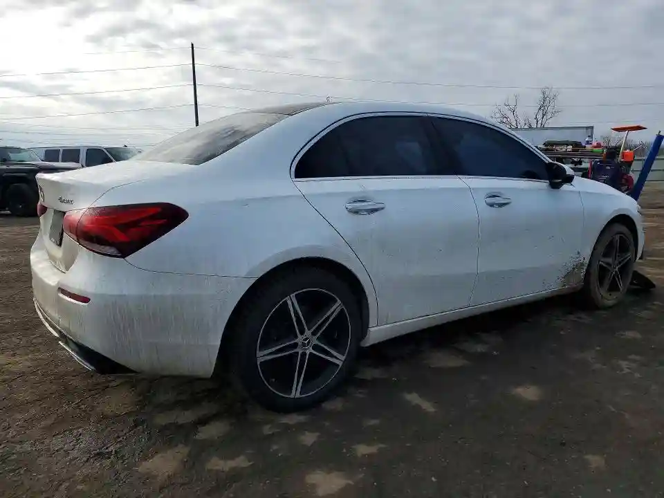 WDD3G4FB0KW010882 2019 MERCEDES-BENZ A-CLASS-2