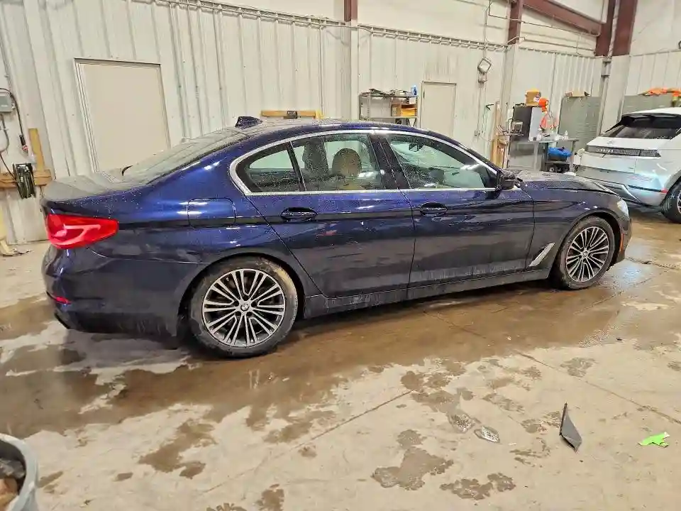 WBAJE7C59KWW05251 2019 BMW 5 SERIES-2