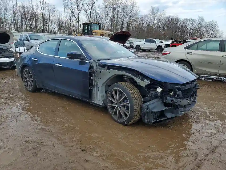ZAM57YTS8K1321998 2019 MASERATI ALL MODELS-3