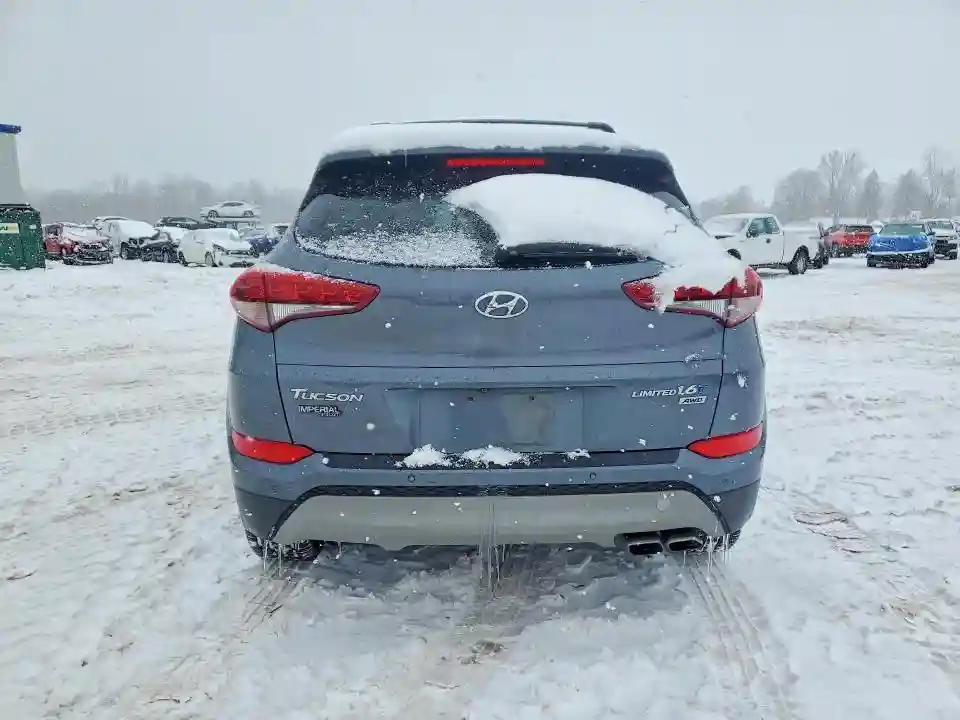 KM8J3CA20HU303731 2017 HYUNDAI TUCSON-5