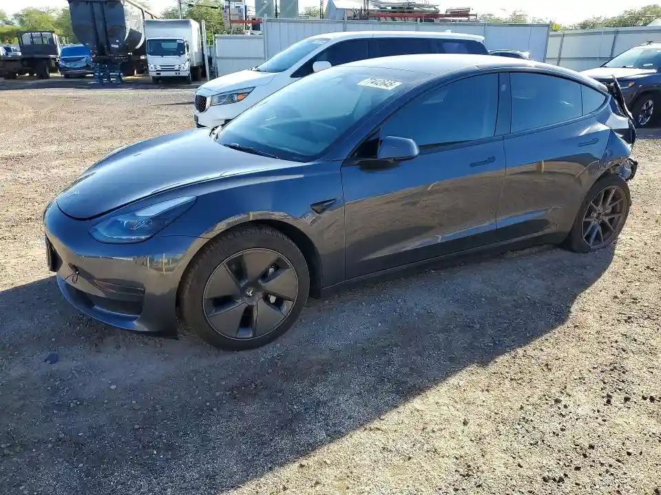 5YJ3E1EA3PF651527 2023 TESLA MODEL 3-0