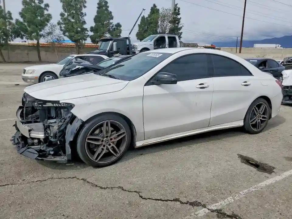 WDDSJ4EB8JN689352 2018 MERCEDES-BENZ CLA-CLASS-0