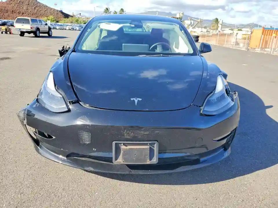 5YJ3E1EA3PF431692 2023 TESLA MODEL 3-4