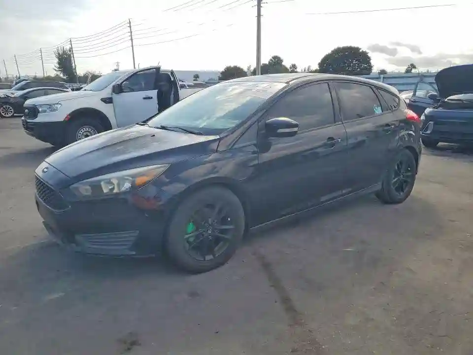 1FADP3K2XGL393601 2016 FORD FOCUS-0