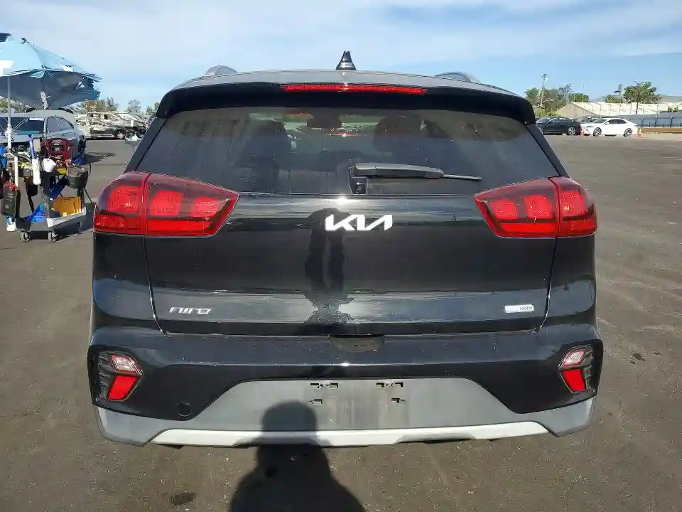 KNDCB3LC7N5548389 2022 KIA NIRO-5