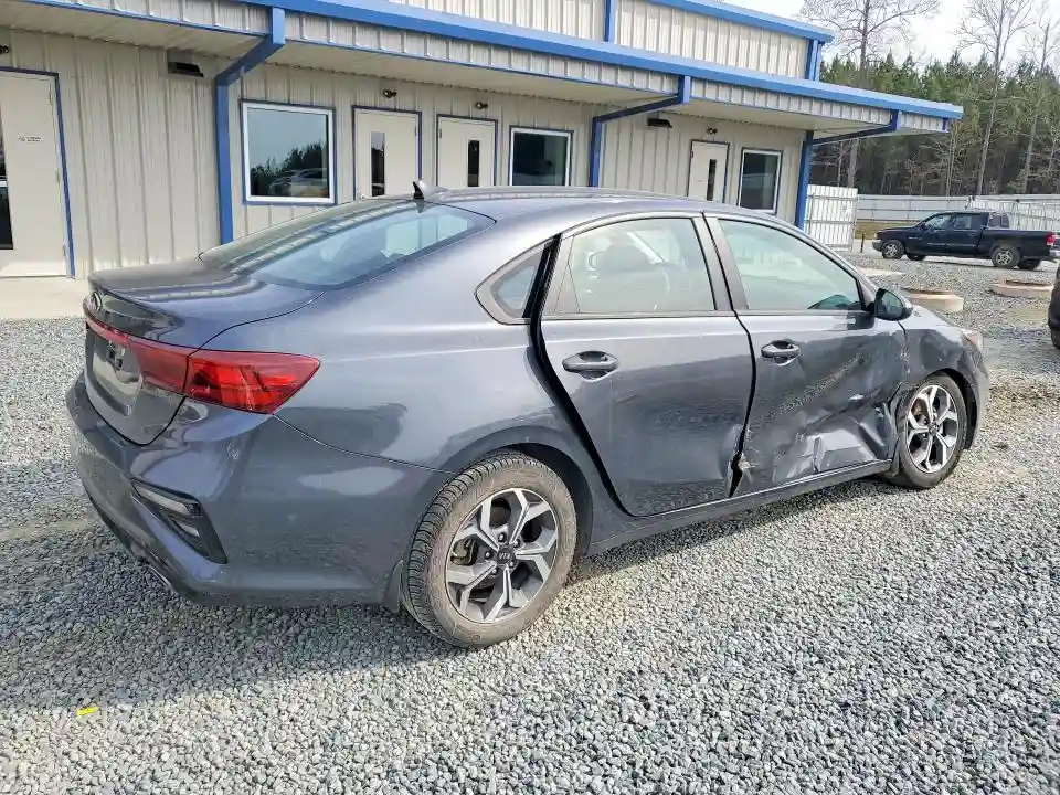 3KPF24AD8ME411480 2021 KIA FORTE-2