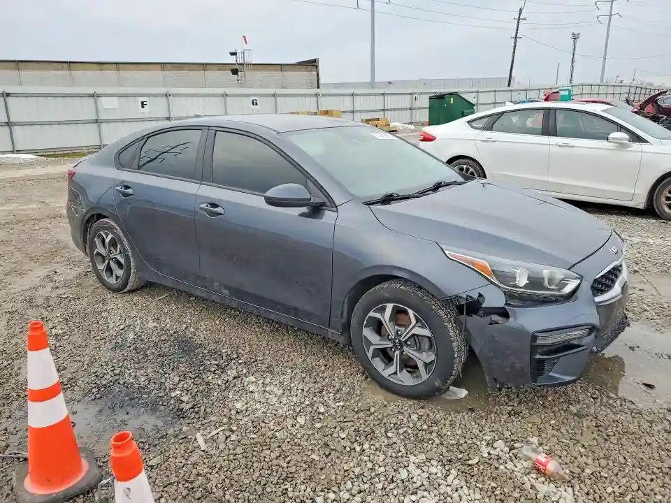 3KPF24AD1LE260416 2020 KIA FORTE-3