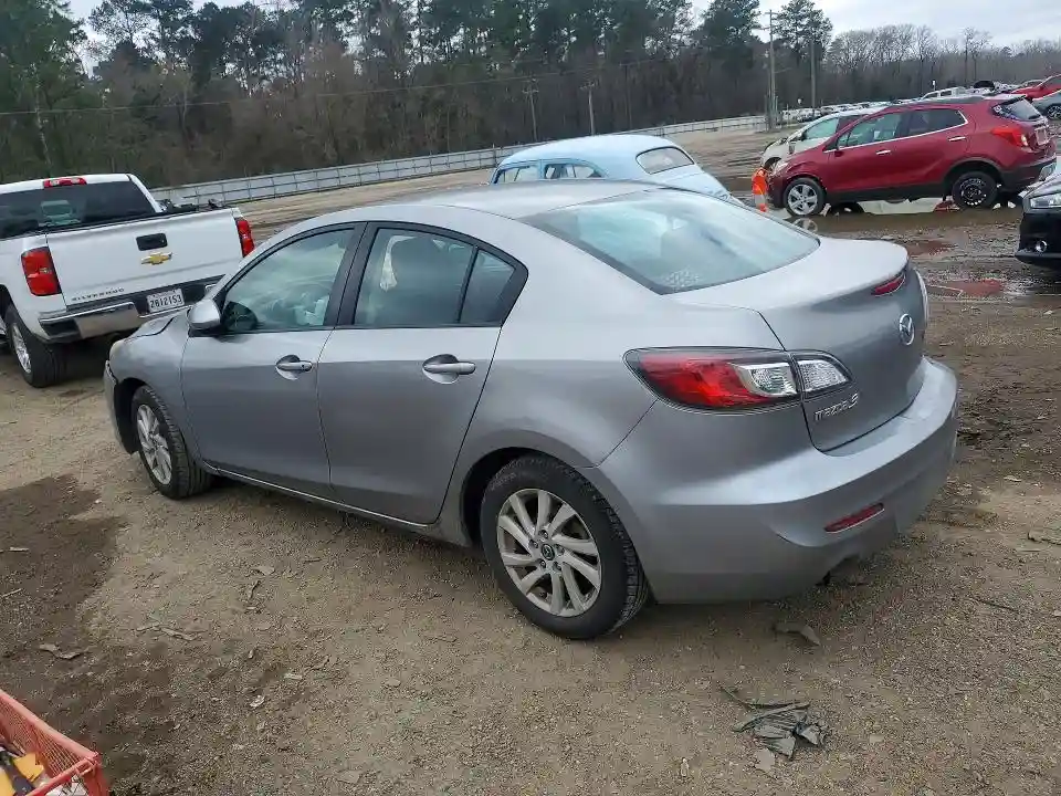 JM1BL1UFXC1501710 2012 MAZDA 3-1