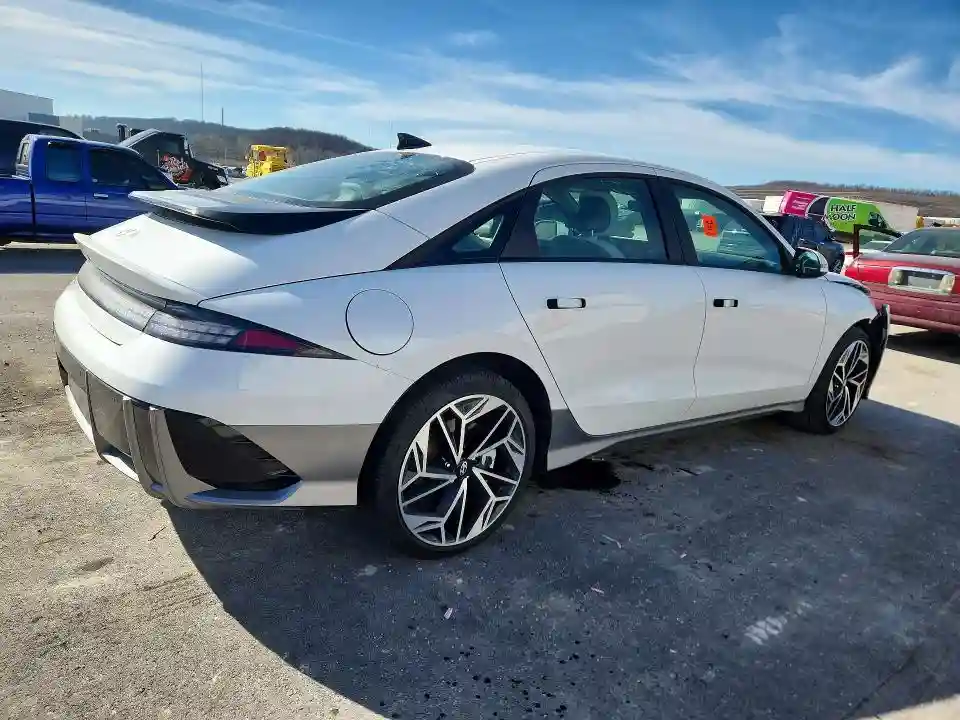 KMHM34AC2RA066626 2024 HYUNDAI IONIQ 6 SE-4
