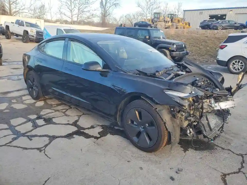 5YJ3E1EA6PF660416 2023 TESLA MODEL 3-3