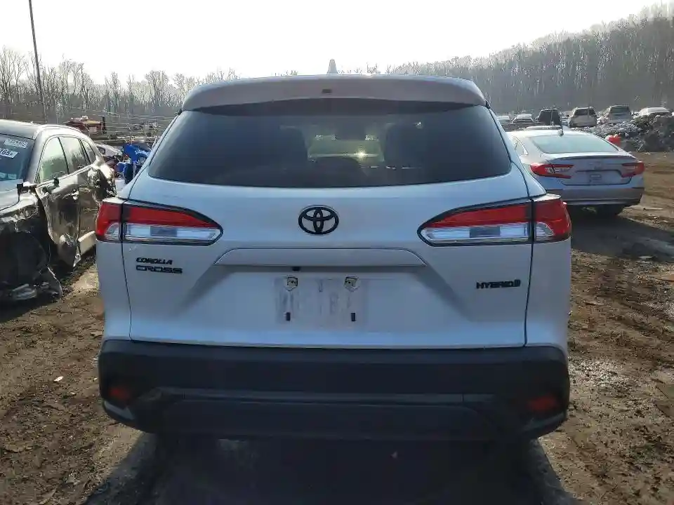 7MUFBABG0RV033732 2024 TOYOTA COROLLA CR-5