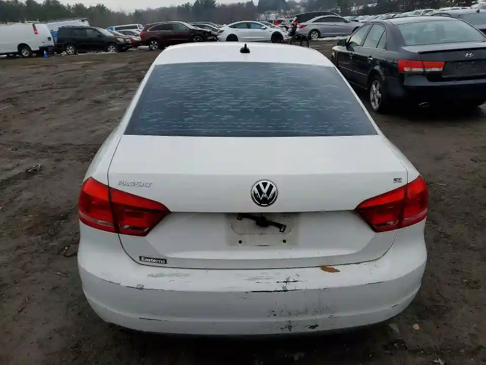 1VWBH7A33DC135204 2013 VOLKSWAGEN PASSAT-5