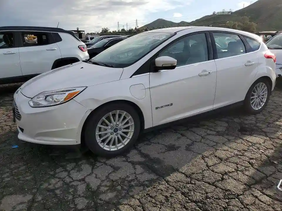 1FADP3R49HL314735 2017 FORD FOCUS-0