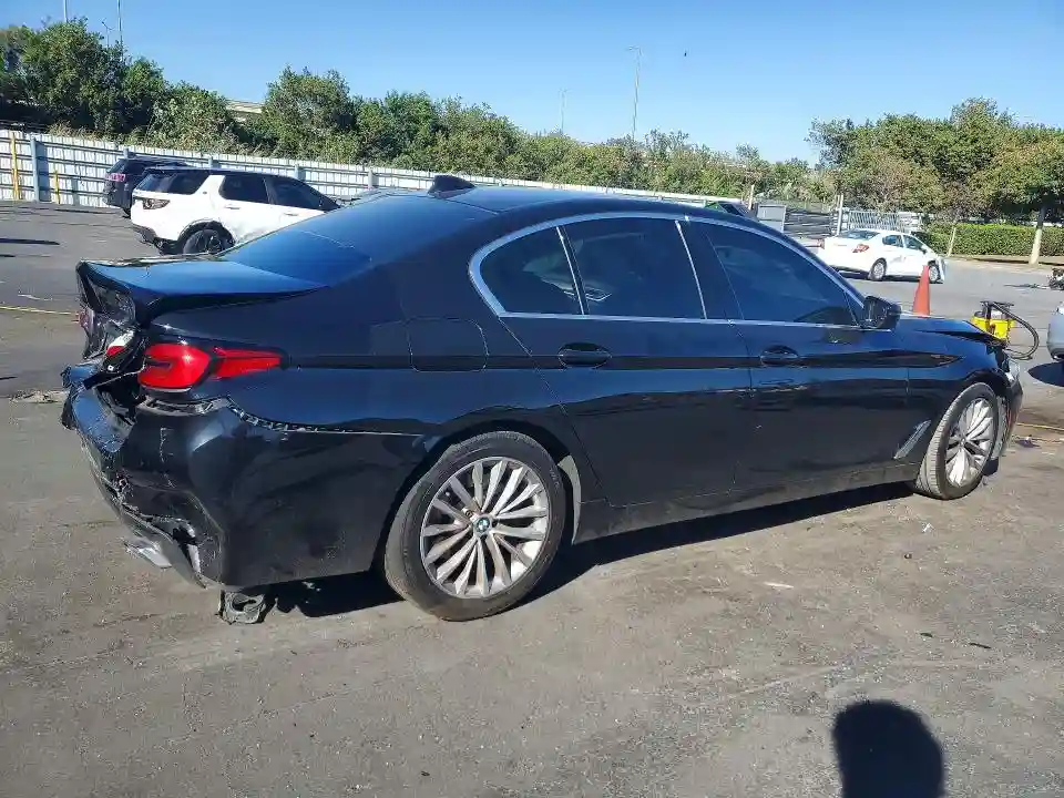 WBA53BH00PCN00730 2023 BMW 5 SERIES-2