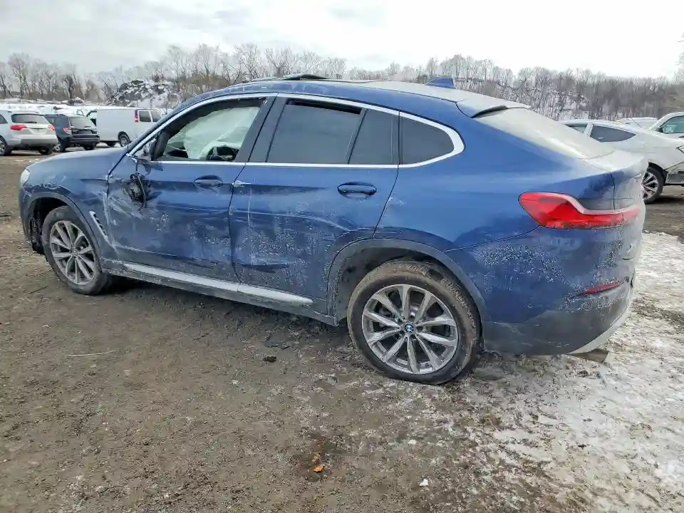 5UXUJ3C58KLA58738 2019 BMW X4-1
